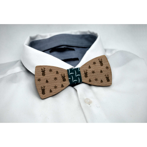 Bow tie in wood, deer and fir motif